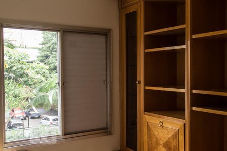 Sala 2 de apartamento para alugar com 3 quartos, 68m² em Vila Andrade, São Paulo