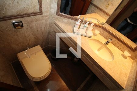 Lavabo de apartamento à venda com 4 quartos, 250m² em Vila Andrade, São Paulo