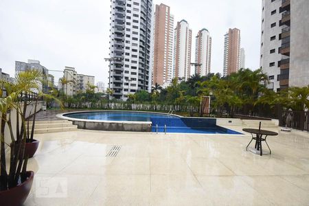 Apartamento à venda com 250m², 4 quartos e 4 vagas Apartamento à venda com 250m², 4 quartos e 4 vagasÁrea comum