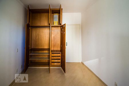 Apartamento à venda com 173m², 4 quartos e 2 vagasQuarto 2
