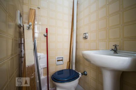 Apartamento à venda com 173m², 4 quartos e 2 vagasBanheiro de Serviço