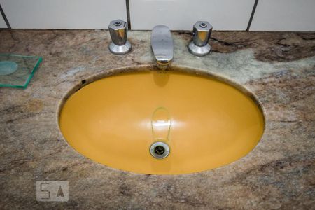 Apartamento à venda com 173m², 4 quartos e 2 vagasBanheiro