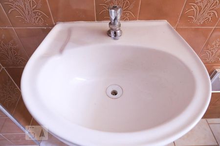 Apartamento à venda com 76m², 2 quartos e sem vagaBanheiro