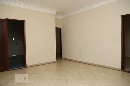 Sala de Apartamento com 4 quartos, 150m² Tijuca