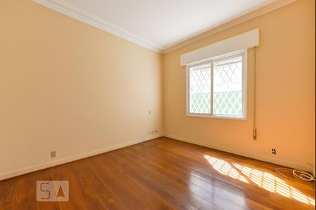 Suíte 1 de casa à venda com 3 quartos, 350m² em Vila Madalena, São Paulo