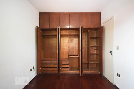 Armário do quarto 1 de apartamento para alugar com 2 quartos, 74m² em Butantã, São Paulo