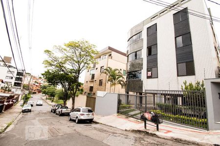 Apartamento para alugar com 135m², 3 quartos e 2 vagasLocalização