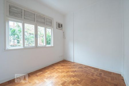 Quarto 2 de apartamento à venda com 2 quartos, 65m² em Cosme Velho, Rio de Janeiro