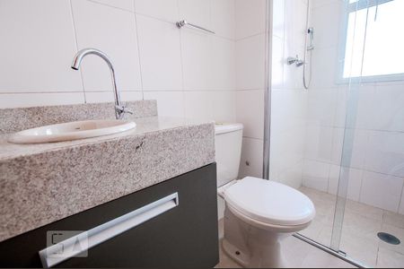 Banheiro de apartamento para alugar com 2 quartos, 69m² em Perdizes, São Paulo