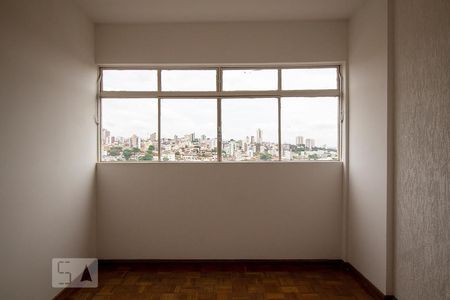 Apartamento para alugar com 80m², 3 quartos e 1 vagaSala