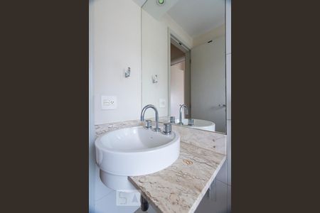 Apartamento à venda com 98m², 3 quartos e 2 vagasBanheiro social