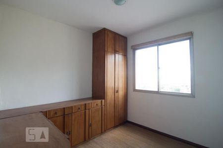 Apartamento à venda com 180m², 4 quartos e 2 vagas
Quarto 2