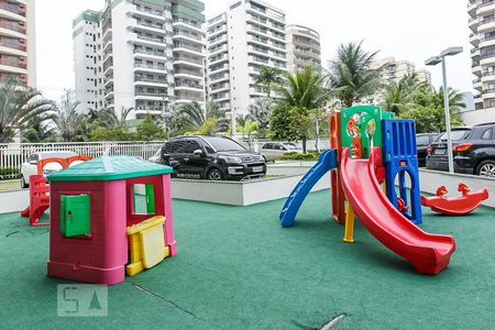 Apartamento para alugar com 68m², 2 quartos e 1 vagaPlayground