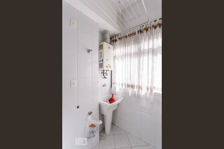 Apartamento para alugar com 68m², 2 quartos e 1 vagaÁrea de serviço