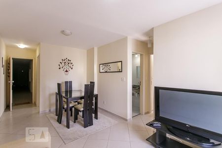 Sala de apartamento para alugar com 2 quartos, 68m² em Jacarepaguá, Rio de Janeiro