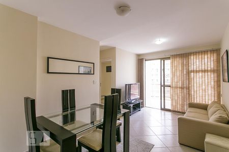 Sala de apartamento para alugar com 2 quartos, 68m² em Jacarepaguá, Rio de Janeiro