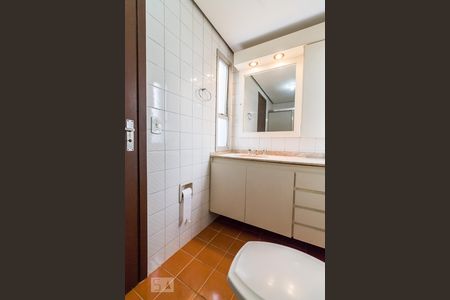 Apartamento à venda com 88m², 3 quartos e 1 vagaBanheiro da suíte 02