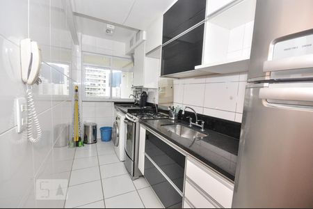 Apartamento para alugar com 70m², 2 quartos e 2 vagasCozinha e Área de Serviço