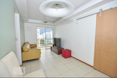 Sala de apartamento para alugar com 2 quartos, 70m² em Jacarepaguá, Rio de Janeiro