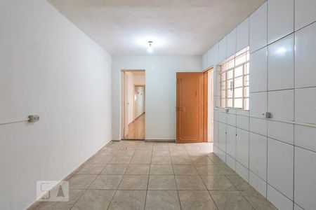 Casa à venda com 130m², 2 quartos e 2 vagas Casa à venda com 130m², 2 quartos e 2 vagasCozinha