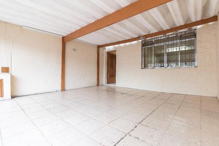 Casa à venda com 130m², 2 quartos e 2 vagas Casa à venda com 130m², 2 quartos e 2 vagasGaragem