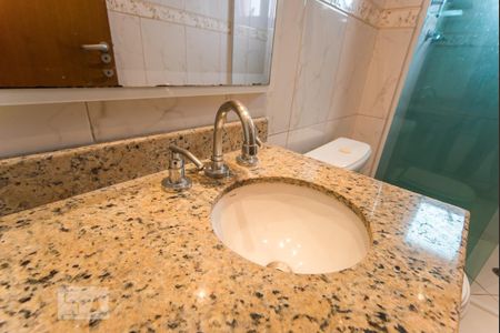 Banheiro de apartamento para alugar com 3 quartos, 91m² em Santa Maria, São Caetano do Sul