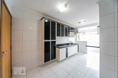 Apartamento para alugar com 91m², 3 quartos e 2 vagas Apartamento para alugar com 91m², 3 quartos e 2 vagasCozinha