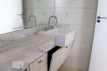 Apartamento à venda com 89m², 3 quartos e 2 vagasBanheiro 1