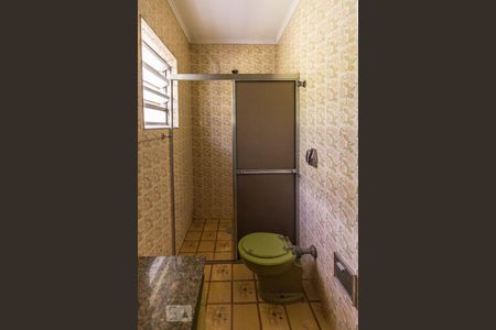 Banheiro de casa à venda com 3 quartos, 200m² em Jardim Bonfiglioli, São Paulo