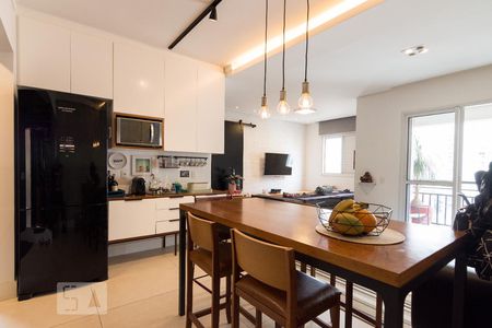 Cozinha de apartamento à venda com 2 quartos, 71m² em Barra Funda, São Paulo