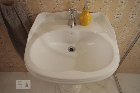 Banheiro de apartamento para alugar com 2 quartos, 130m² em Bela Vista, São Paulo