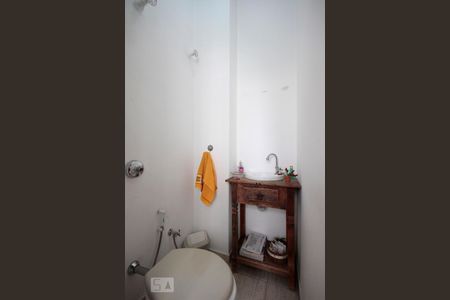 Apartamento para alugar com 130m², 2 quartos e sem vagaLavabo