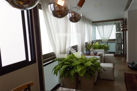 Apartamento à venda com 132m², 3 quartos e 3 vagasVaranda da Sala