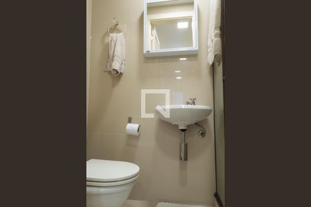 Apartamento à venda com 132m², 3 quartos e 3 vagasBanheiro de Serviço