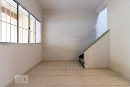 Sala  de casa para alugar com 2 quartos, 120m² em Vila Moreira, São Paulo