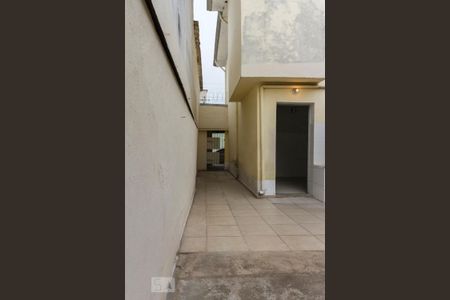 Casa para alugar com 120m², 2 quartos e 1 vagaQuintal dos Fundos, Lateral e Acesso a Cozinha 