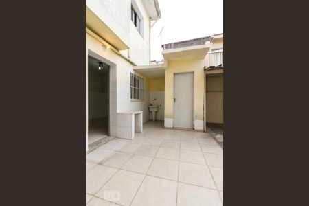 Casa para alugar com 120m², 2 quartos e 1 vagaQuintal dos Fundos com Area de Serviço 