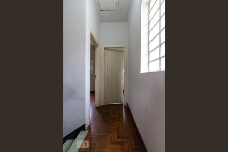 Acesso aos Quartos e Banheiro  de casa para alugar com 2 quartos, 120m² em Vila Moreira, São Paulo