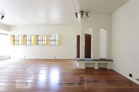 Sala de casa para alugar com 4 quartos, 330m² em Morumbi, São Paulo