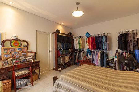 Casa para alugar com 150m², 3 quartos e 2 vagasSuíte