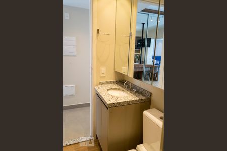 Banheiro de kitnet/studio para alugar com 1 quarto, 33m² em Vila Mariana, São Paulo