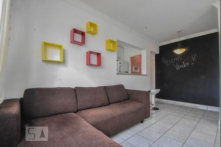 Sala de apartamento para alugar com 2 quartos, 50m² em Jardim Los Angeles, São Paulo