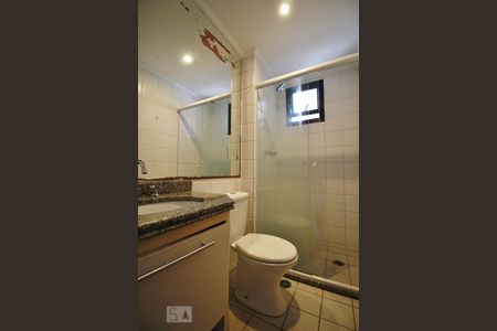 Banheiro de apartamento à venda com 3 quartos, 67m² em Vila Andrade, São Paulo