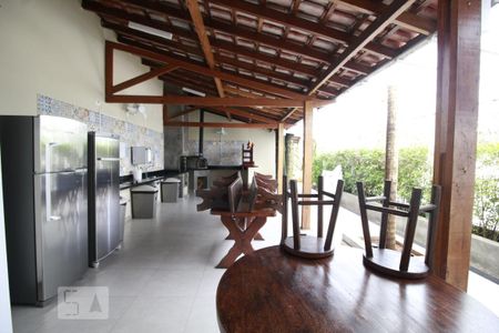 Apartamento à venda com 68m², 2 quartos e 2 vagasChurrasqueira