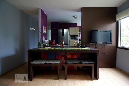 Apartamento à venda com 68m², 2 quartos e 2 vagasSala