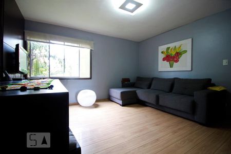 Apartamento à venda com 68m², 2 quartos e 2 vagasSala