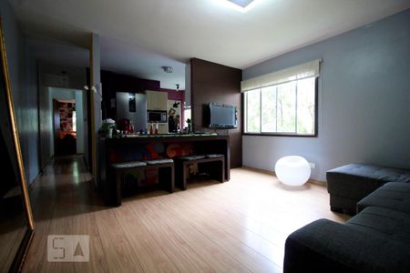 Apartamento à venda com 68m², 2 quartos e 2 vagasSala