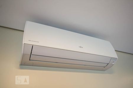 Quarto suíte detalhe de apartamento para alugar com 2 quartos, 67m² em Pinheiros, São Paulo
