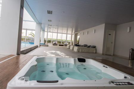 Ofurô de apartamento para alugar com 2 quartos, 67m² em Pinheiros, São Paulo