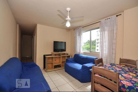 Sala de apartamento para alugar com 3 quartos, 70m² em Jacarepaguá, Rio de Janeiro